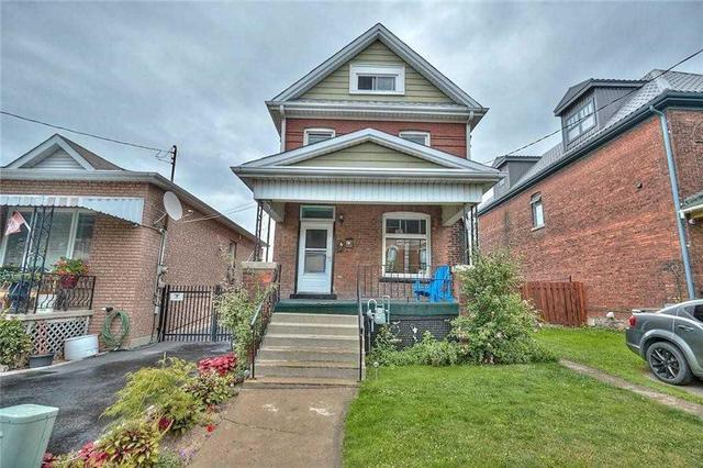 216 Park St N, House detached with 3 bedrooms, 2 bathrooms and 2 parking in Hamilton ON | Image 1