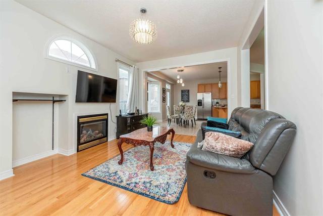 11 Finlayson Cres, House detached with 5 bedrooms, 4 bathrooms and 6 parking in Brampton ON | Image 11
