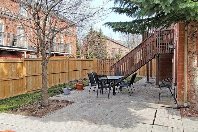 5037 East Mill Rd, House semidetached with 3 bedrooms, 3 bathrooms and 4 parking in Mississauga ON | Image 14
