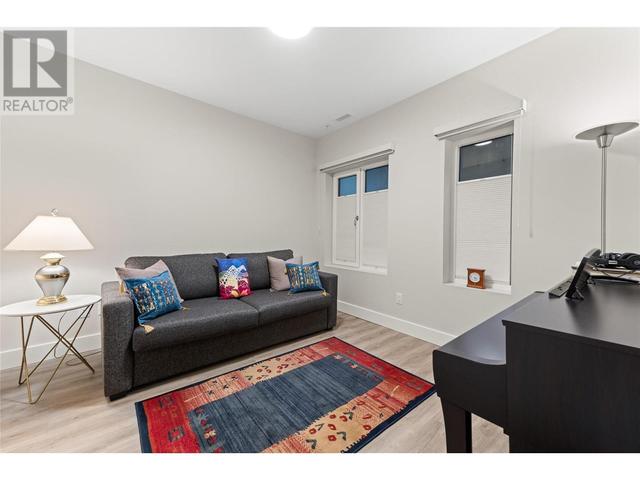811 - 800 Vista Park, Condo with 3 bedrooms, 2 bathrooms and 2 parking in Penticton 1 BC | Image 31