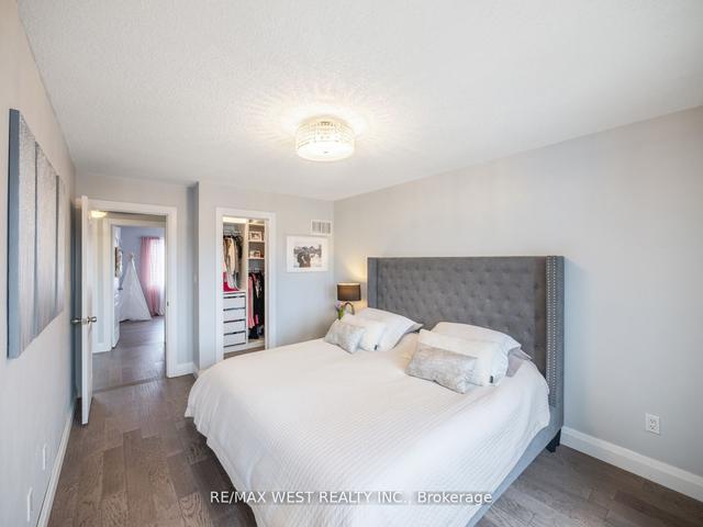 3 - 15 West Deane Park Dr W, House attached with 4 bedrooms, 4 bathrooms and 2 parking in Toronto ON | Image 19