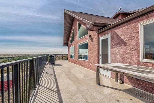 255075 Township Road 215a, House detached with 4 bedrooms, 3 bathrooms and 5 parking in Wheatland County AB | Image 17