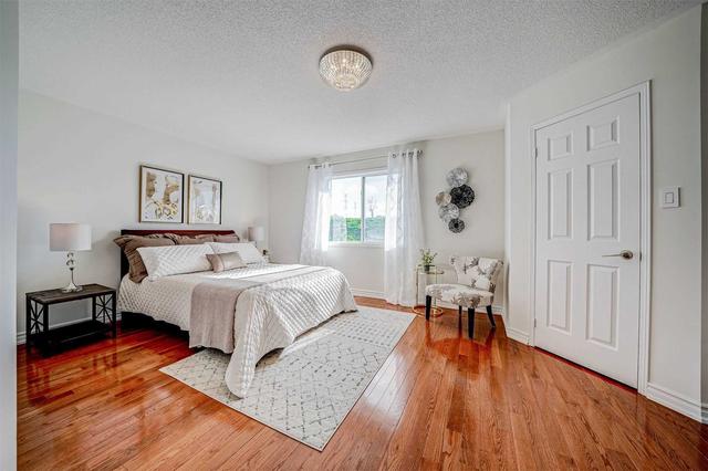 679 Caboto Tr, House semidetached with 3 bedrooms, 3 bathrooms and 3 parking in Markham ON | Image 11