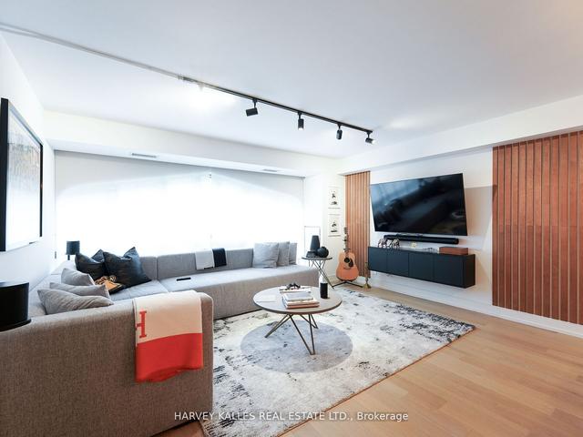 209 - 3 Mcalpine St, Condo with 2 bedrooms, 2 bathrooms and 1 parking in Toronto ON | Image 18