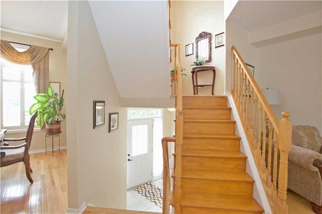 80 Mcfeeters Cres, House attached with 3 bedrooms, 4 bathrooms and 2 parking in Clarington ON | Image 6