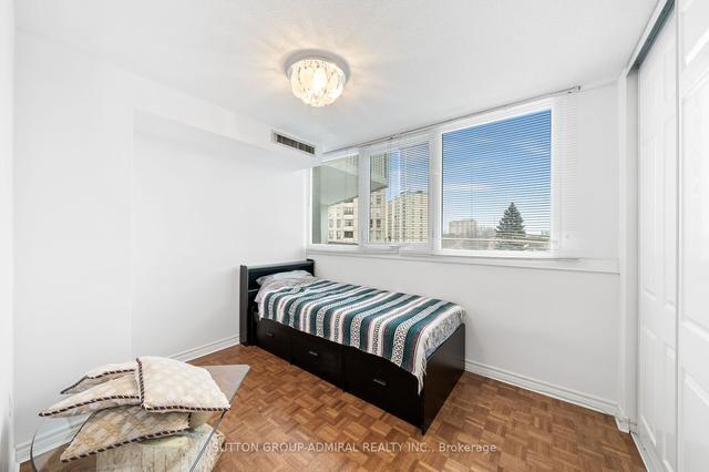 405 - 150 Neptune Dr, Condo with 3 bedrooms, 2 bathrooms and 1 parking in Toronto ON | Image 18