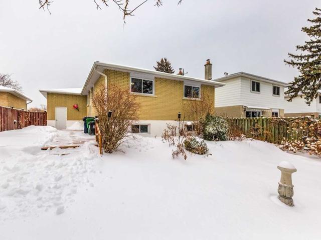 22 Donnacona Cres, House detached with 3 bedrooms, 3 bathrooms and 3 parking in Toronto ON | Image 15