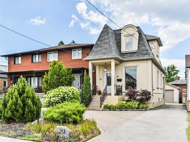 91 Simpson Ave, House detached with 2 bedrooms, 3 bathrooms and 3 parking in Toronto ON | Image 12