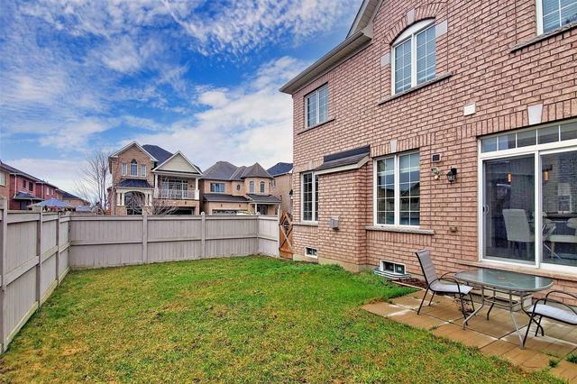 8 Creekland Ave, House detached with 5 bedrooms, 4 bathrooms and 4 parking in Whitchurch Stouffville ON | Image 22