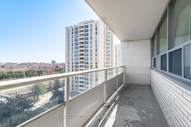 1008 - 360 Ridelle Ave, Condo with 3 bedrooms, 2 bathrooms and 1 parking in Toronto ON | Image 7