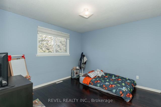 63 Guildford Cres, Townhouse with 3 bedrooms, 2 bathrooms and 2 parking in Brampton ON | Image 15