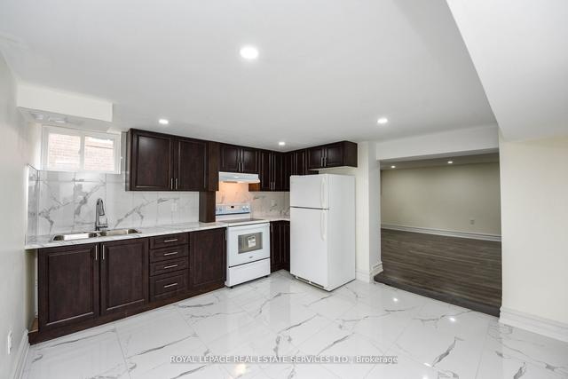 59 Kimbark Dr, House detached with 4 bedrooms, 3 bathrooms and 5 parking in Brampton ON | Image 17