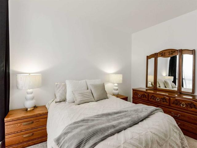 302 - 17 Zorra St, Condo with 1 bedrooms, 1 bathrooms and 0 parking in Toronto ON | Image 13
