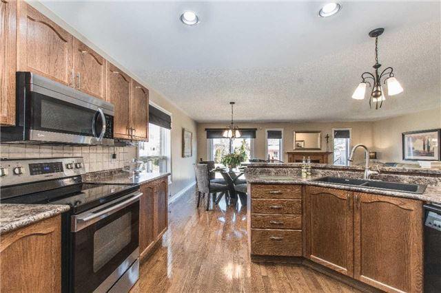 69 Miller Dr, House detached with 2 bedrooms, 2 bathrooms and 4 parking in Barrie ON | Image 3
