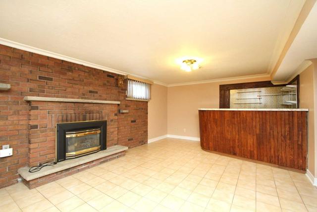 4 Alladin Ave, House detached with 3 bedrooms, 2 bathrooms and 5 parking in Toronto ON | Image 16