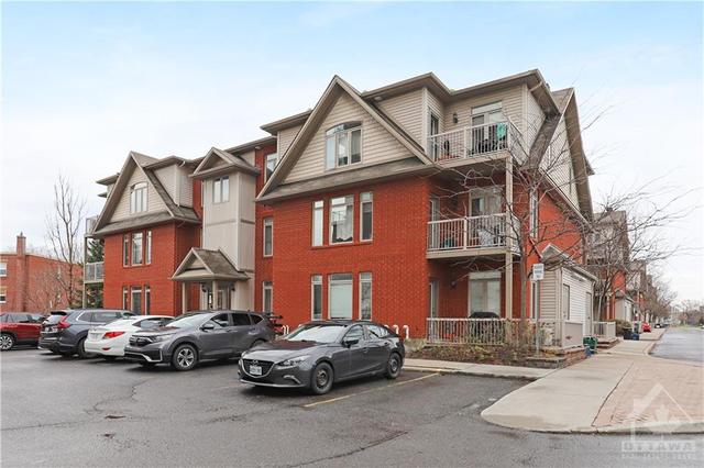 g - 240 Meilleur Private, Condo with 2 bedrooms, 2 bathrooms and 1 parking in Ottawa ON | Image 1