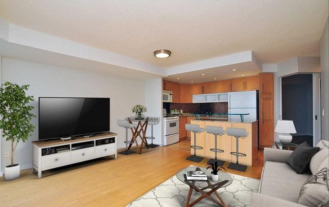 1611 - 208 Queens Quay W, Condo with 2 bedrooms, 2 bathrooms and 1 parking in Toronto ON | Image 15