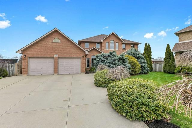 3 Morningstar Crt, House detached with 3 bedrooms, 3 bathrooms and 6 parking in Hamilton ON | Image 12