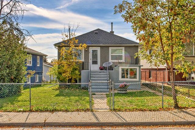 1212 Bantry Street Ne, House detached with 3 bedrooms, 2 bathrooms and 2 parking in Calgary AB | Image 2