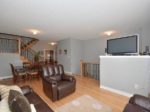 th14 - 700 Summeridge Dr, House attached with 3 bedrooms, 3 bathrooms and 2 parking in Vaughan ON | Image 2