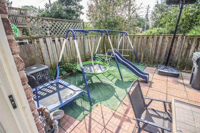 11 - 2075 Asta Dr, Townhouse with 3 bedrooms, 2 bathrooms and 2 parking in Mississauga ON | Image 26