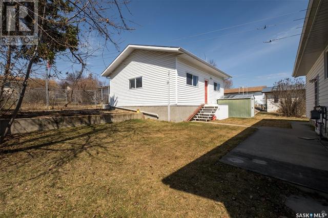 2589 15th Avenue E, House detached with 4 bedrooms, 3 bathrooms and null parking in Prince Albert SK | Image 34