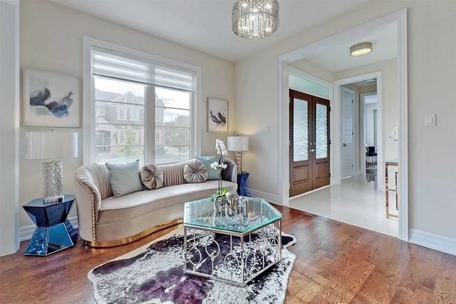235 Magnolia Cres, House detached with 4 bedrooms, 4 bathrooms and 4 parking in Oakville ON | Image 36