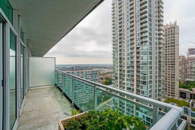 1811 - 223 Webb Dr, Condo with 2 bedrooms, 2 bathrooms and 1 parking in Mississauga ON | Image 6