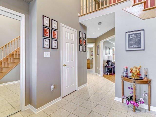 21 Milkweed Cres, House detached with 3 bedrooms, 3 bathrooms and 4 parking in Brampton ON | Image 4
