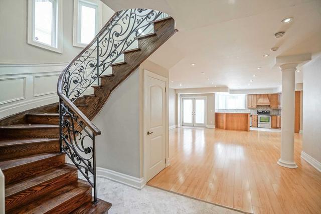 284 Dunforest Ave, House detached with 4 bedrooms, 6 bathrooms and 5 parking in Toronto ON | Image 35