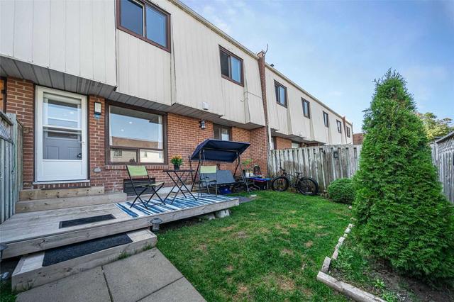 142 - 1100 Oxford St, Townhouse with 3 bedrooms, 2 bathrooms and 1 parking in Oshawa ON | Image 13