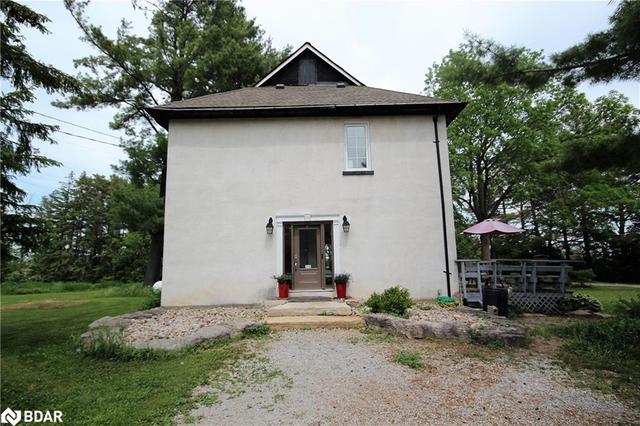 598 6 Line S, House detached with 3 bedrooms, 1 bathrooms and 12 parking in Oro Medonte ON | Image 3