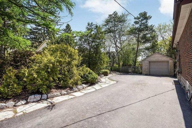 79 High St W, House detached with 3 bedrooms, 2 bathrooms and 5 parking in Mississauga ON | Image 9
