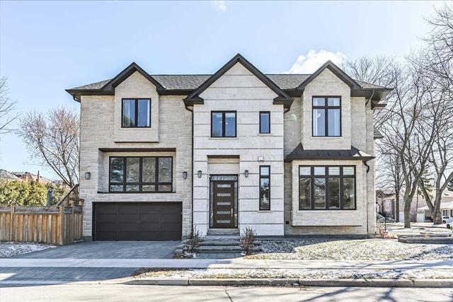 272 Hillcrest Ave, House detached with 4 bedrooms, 6 bathrooms and 4 parking in Toronto ON | Image 1