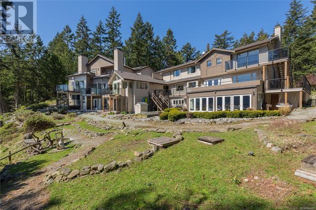 630 Dinner Bay Rd, House detached with 12 bedrooms, 16 bathrooms and 12 parking in Southern Gulf Islands BC | Image 10