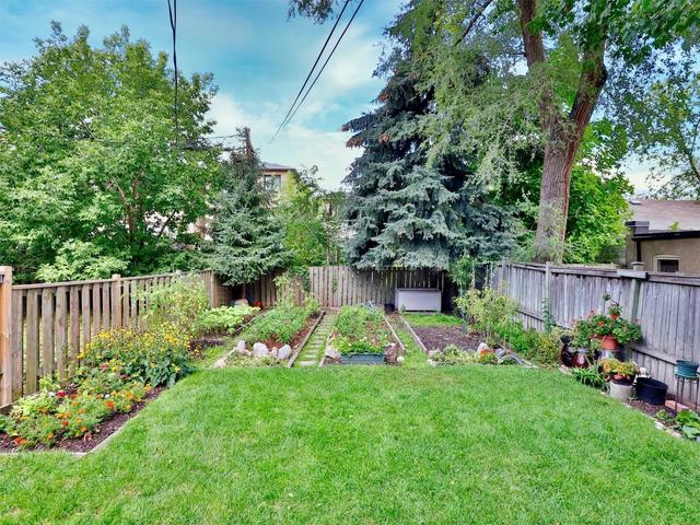 34 Castlefield Ave, House semidetached with 3 bedrooms, 4 bathrooms and 3 parking in Toronto ON | Image 30