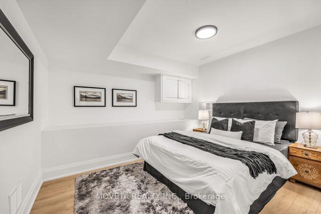 31 Lippincott St, House detached with 4 bedrooms, 6 bathrooms and 2 parking in Toronto ON | Image 31