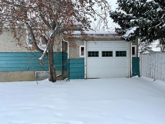 311 18 Street N, House detached with 3 bedrooms, 1 bathrooms and 1 parking in Lethbridge AB | Image 20
