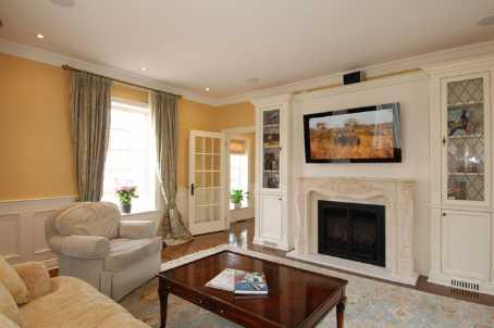 8 Thorndale Ave, House detached with 4 bedrooms, 4 bathrooms and 2 parking in Toronto ON | Image 5