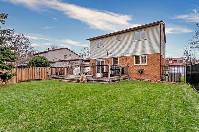 264 Trowbridge Pl, House detached with 4 bedrooms, 3 bathrooms and 3 parking in Oakville ON | Image 28