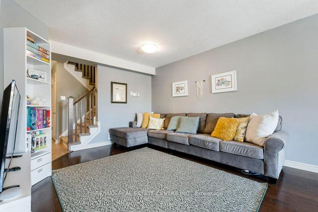 32 Wilkie Cres, House attached with 3 bedrooms, 4 bathrooms and 2 parking in Guelph ON | Image 38