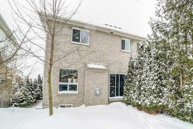 558 Heddle Cres, House semidetached with 3 bedrooms, 4 bathrooms and 5 parking in Newmarket ON | Image 33