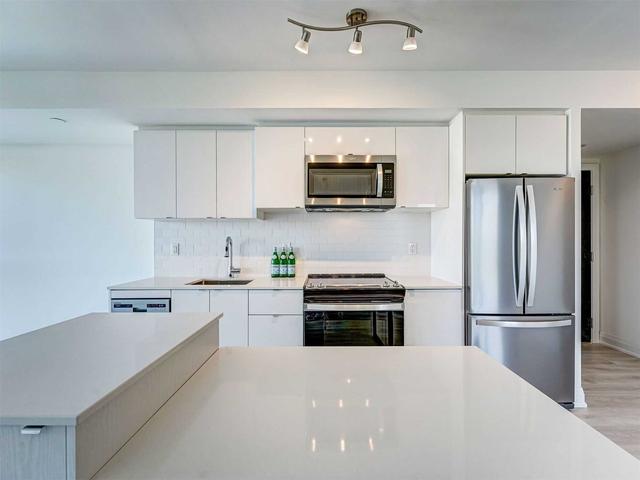 1202 - 1461 Lawrence Ave W, Condo with 2 bedrooms, 2 bathrooms and 1 parking in Toronto ON | Image 6