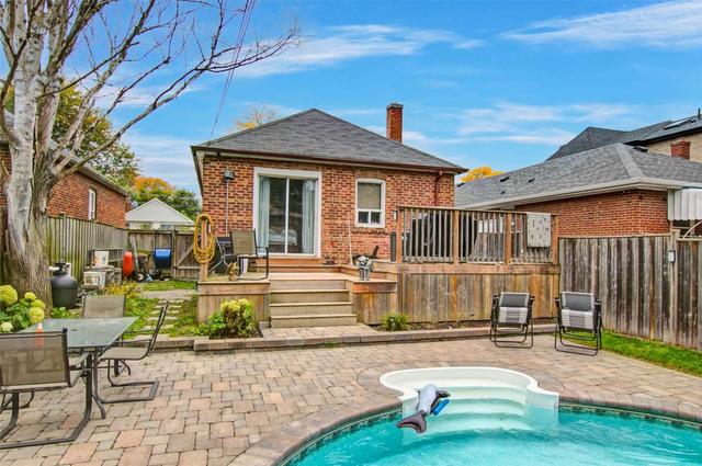 111 Dorset Rd, House detached with 2 bedrooms, 1 bathrooms and 3 parking in Toronto ON | Image 25