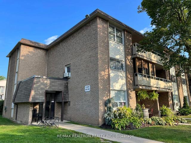 204 - 41 Rykert St, Condo with 2 bedrooms, 1 bathrooms and 2 parking in St. Catharines ON | Image 11