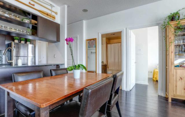 ph 7 - 30 Heron's Hill Way, Condo with 2 bedrooms, 2 bathrooms and 1 parking in Toronto ON | Image 21