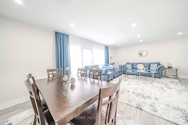 13 Reygate Crt, Townhouse with 3 bedrooms, 3 bathrooms and 3 parking in Ajax ON | Image 30