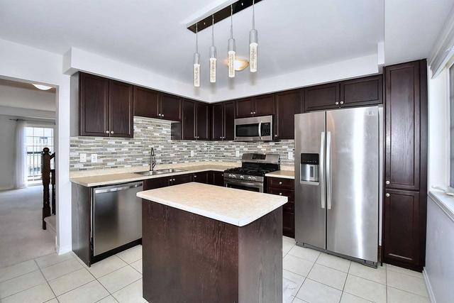 91 Devineridge Ave, House attached with 3 bedrooms, 3 bathrooms and 2 parking in Ajax ON | Image 12