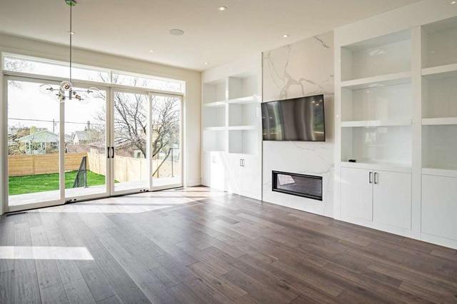 33 Cartwright Ave, House detached with 5 bedrooms, 6 bathrooms and 6 parking in Toronto ON | Image 24