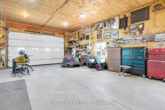 1690 Wallbridge Loyalist Rd, House detached with 3 bedrooms, 2 bathrooms and 10 parking in Quinte West ON | Image 22
